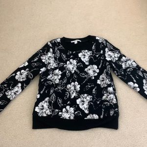 Floral crew neck